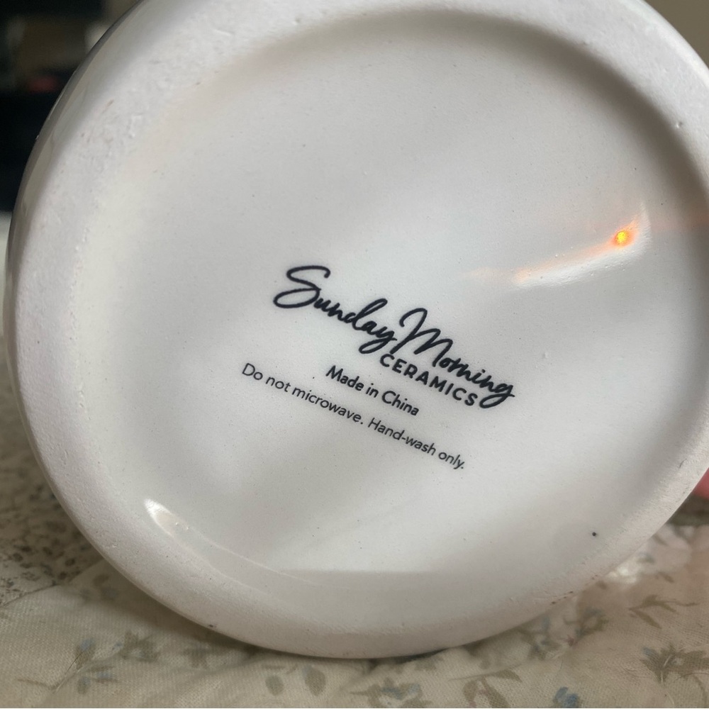 FIRST OFFER GETS IT Floral 'Love You Mom' Mug with Pink Handle - Picture 4 of 4